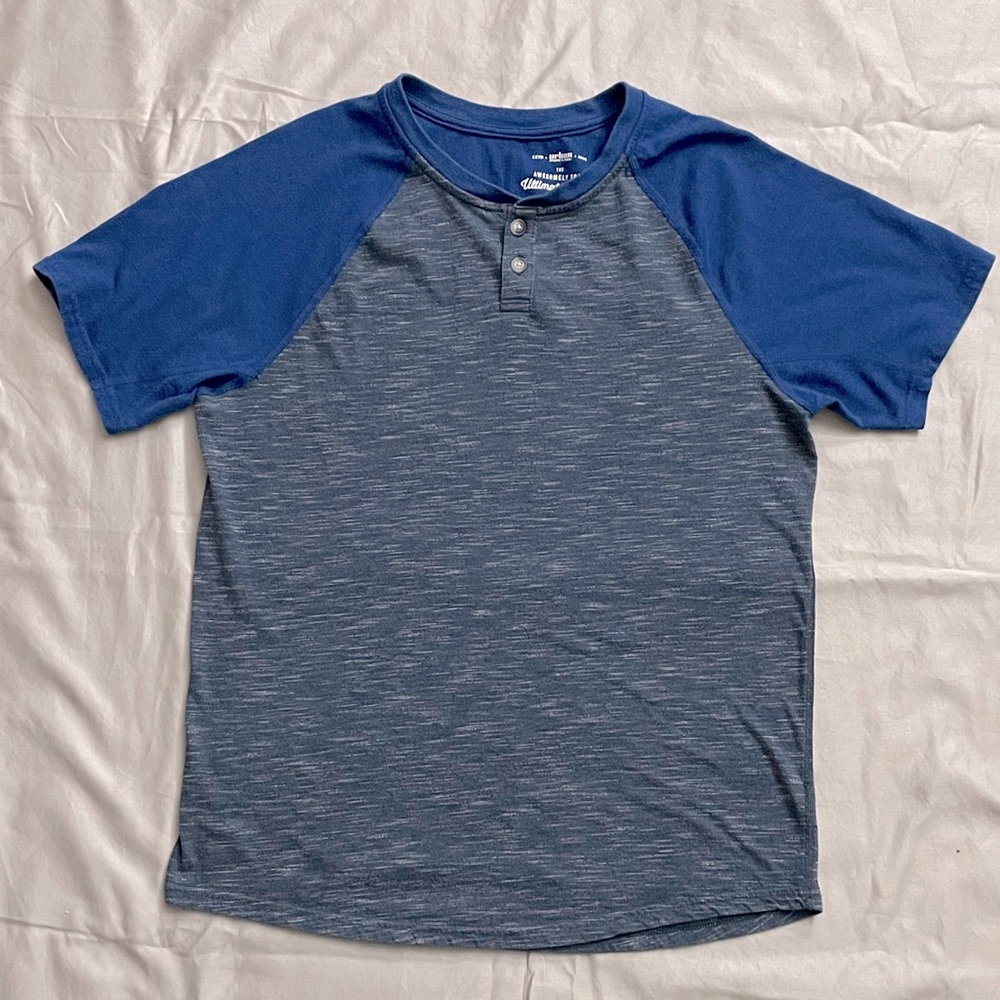 URBAN PIPELINE Boys T Shirt, Medium, Short Sleeve, Two Tone Blue, Gently Used